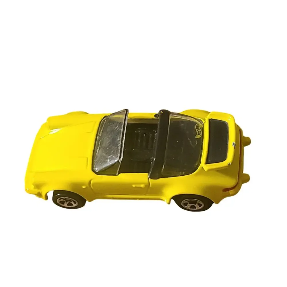 Hot Wheels Porsche 911 SC Targa Exclusive Design Yellow Diecast Toy Race Car